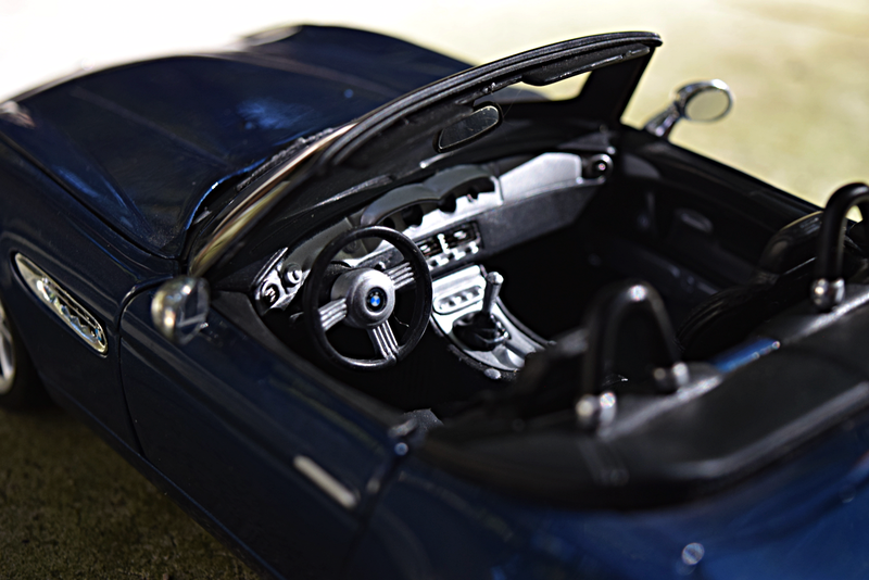 Illustration for article titled 2000 BMW Z8 by Maisto